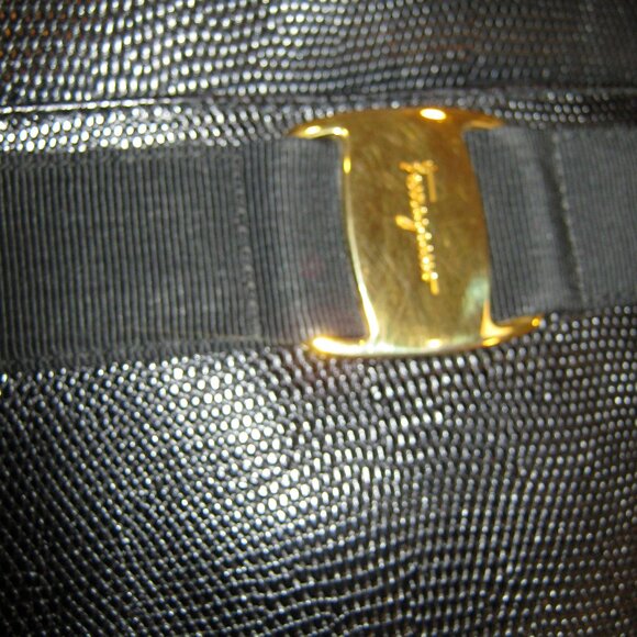 Ferragamo Black Pebble Leather - Picture 7 of 9